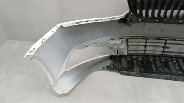 Bumper Skoda Fabia 3 III 6V0 14-18 /+ cover  6V0807221 Voorbumper HK1102