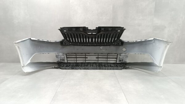 Bumper Skoda Fabia 3 III 6V0 14-18 /+ cover  6V0807221 Voorbumper HK1102
