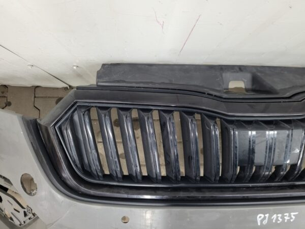 Bumper Skoda Octavia 4 IV 5E3 RS VRS 19-24 5E3807217F  Voorbumper PJ1375