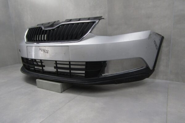 Bumper SKODA FABIA III SCOUT 14-18 6V0807221 VOORBUMPER MK4626