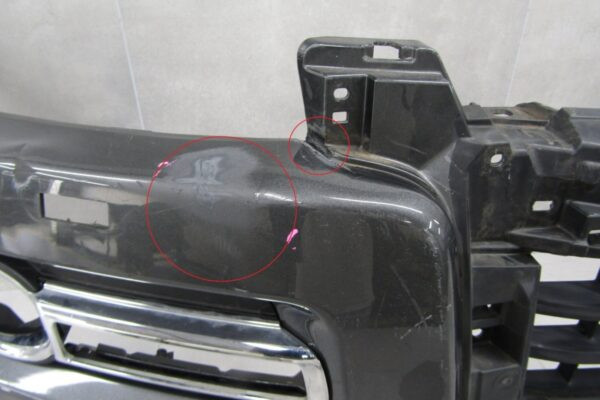 Bumper Mitsubishi Pajero IV 4 FACELIFT 15-20 6400G152ZZ Voorbumper MK4642