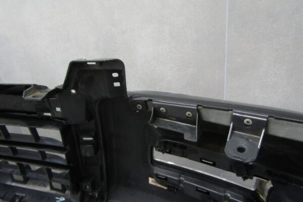 Bumper Mitsubishi Pajero IV 4 FACELIFT 15-20 6400G152ZZ Voorbumper MK4642