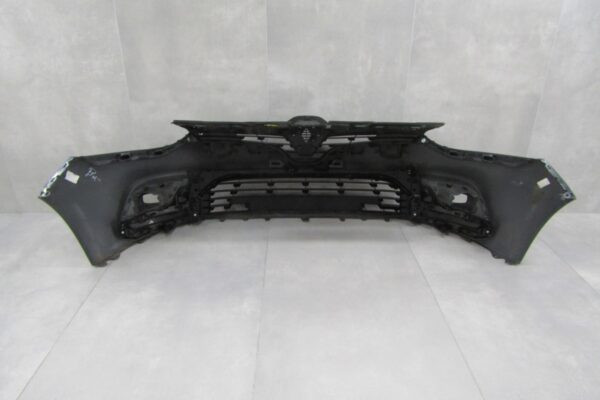 Bumper Renault Clio 4 IV faceLift 16-20 620221630R  Voorbumper MK4694