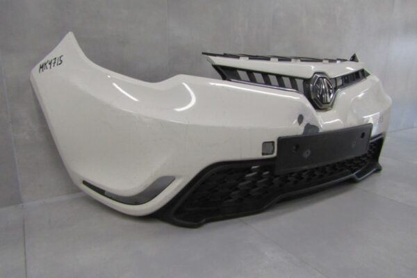 Bumper MG 3 II FACELIFT 13-18 P30063158 Voorbumper MK4715