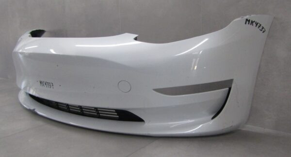 Bumper Tesla 3 III 17- 1084168-00-F Voorbumper MK4737