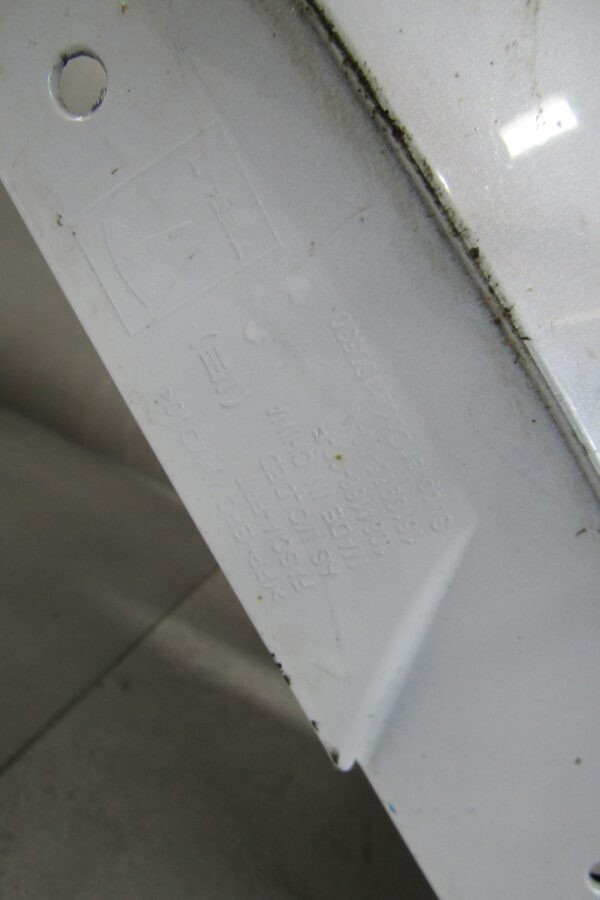 Bumper Tesla 3 III 17- 1084168-00-F Voorbumper MK4737