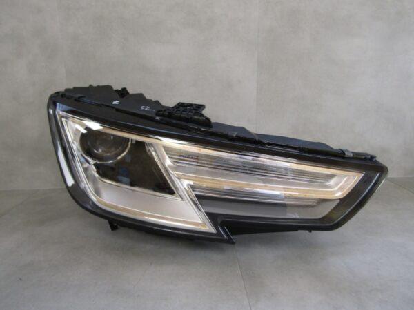 Koplamp AUDI A4 B9 NIET-DRIVEREND XENON 15-19 RH Rechts 8W0941006 A1573/4K/2G