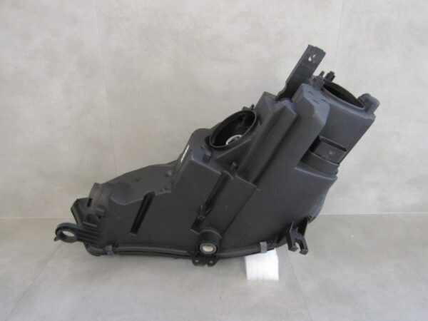 Koplamp AUDI A4 B9 NIET-DRIVEREND XENON 15-19 RH Rechts 8W0941006 A1573/4K/2G