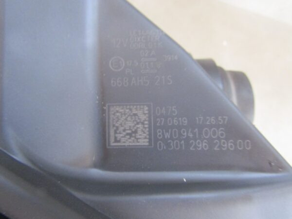 Koplamp AUDI A4 B9 NIET-DRIVEREND XENON 15-19 RH Rechts 8W0941006 A1573/4K/2G