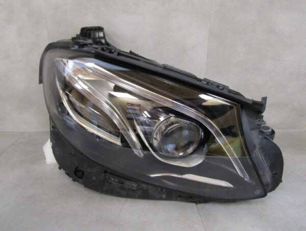 Koplamp Mercedes E-klasse W213 S213 Multibeam 16-20 RH A2139067606  A1530/4K/10A