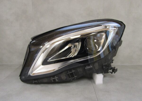 Koplamp MERCEDES GLA 156 Facelift VOLLEDIGE LED-PRESTATIES 17-20 LH A1569066900 S1554/K3/2F