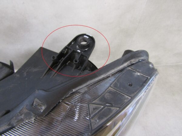 Koplamp VOLKSWAGEN CADDY 2K8 IV STANDAARD 20- LH Links 2K8941005 A1568/4K/12F
