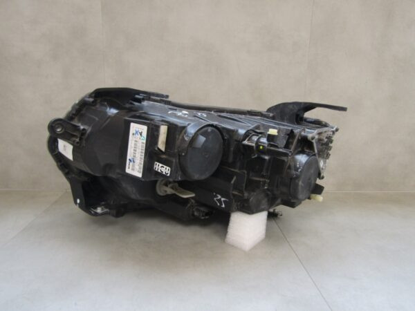 Koplamp DACIA DUSTER 2 II Standaard met LED 17-21 RH 260101133R S1557/K3/2D