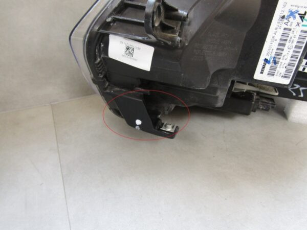 Koplamp DACIA DUSTER 2 II Standaard met LED 17-21 RH 260101133R S1557/K3/2D