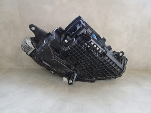Koplamp MERCEDES EQS W296 VOLLEDIG LED DIGITAAL 22- LH LINKS A2969062502 S1472/K5/11F