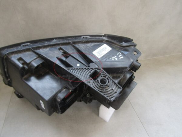 Koplamp JEEP GRAND CHEROKEE WK2 XENON NIET-DRAAIEND 13-16 RH Rechts S1556/K3/2D
