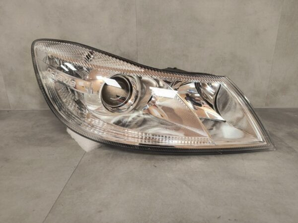 Koplamp Skoda Octavia 2 Facelift Standaard Lens Rechts 08-13 1Z1941018S Z27/17E