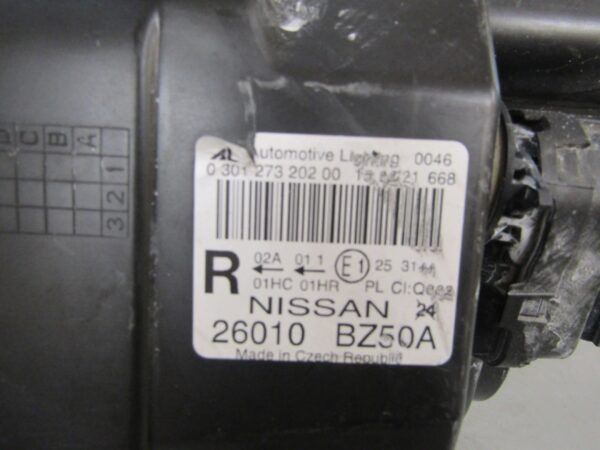 Koplamp NISSAN NV400 INTERSTAR II 10- STANDAARD RH Rechts 26010BZ50A S1468/F95