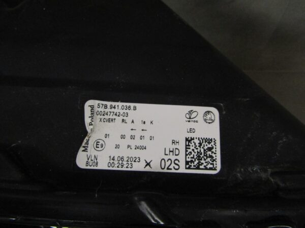 Koplamp SKODA KAROQ Facelift 57B Volledige LED 21- RH 57B941036B S1505/D211