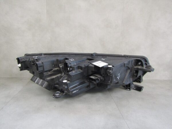 Koplamp SKODA OCTAVIA IV VOLLEDIG LED 19-24 LH LINKS 5E4941015A S1504/A96