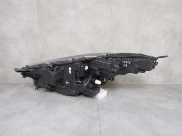 Koplamp TOYOTA YARIS IV GR SPORT LED 20- RH Rechts S1538/B230