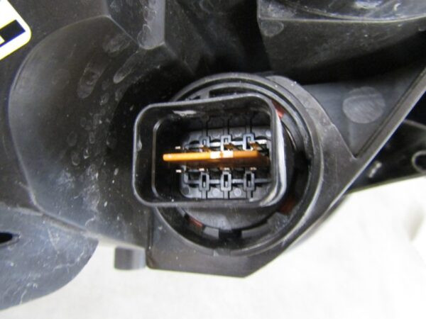 KOPLAMP KIA VENGA STANDAARD 09- LH LINKS 92101-1P000 A1533/4K/12E