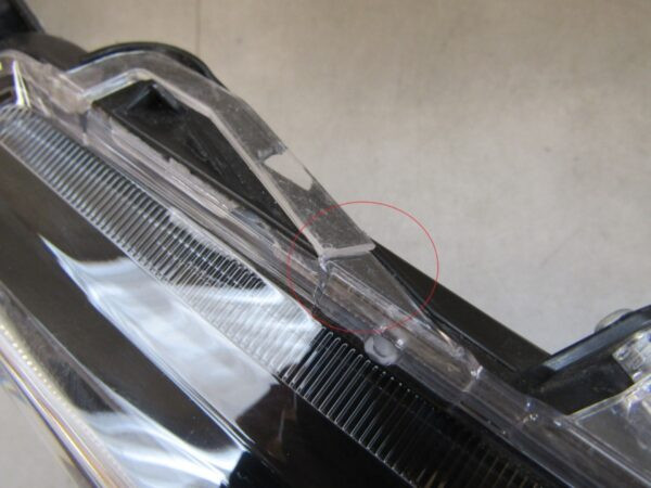 Koplamp Toyota Corolla E21 SEDAN REGULAR LENS 18- RH 81110-02T31 Q1352/K4 6B