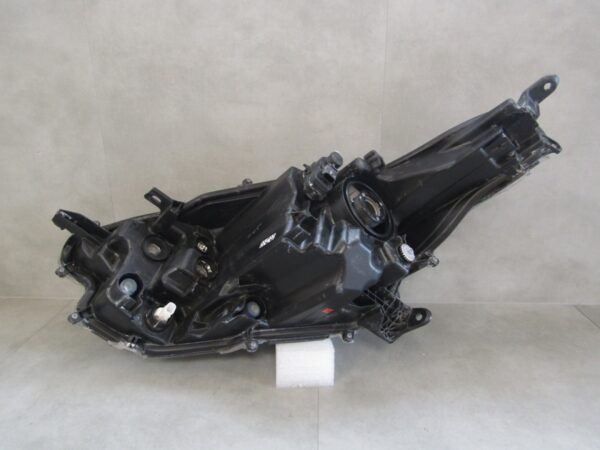 Koplamp Toyota Yaris 4 IV 20- / Mazda 2 22- NORMALE LENS RH Rechts K0-6 Q1340/C109