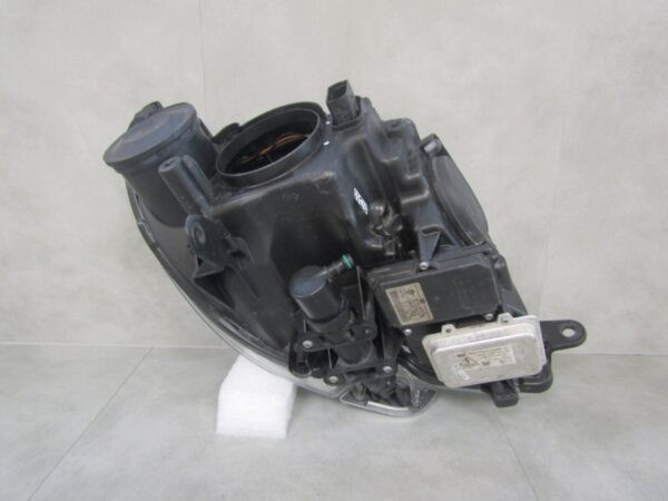 Koplamp Skoda Superb 3 III XENON 08-13 LH LINKS 3T1941017E Q1319/B114