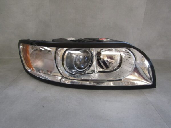 Koplamp Volvo S40 V50 II FACELIFT XENON DRAAIEND 07-12 RH RECHTS 30763030 Q1313/E211