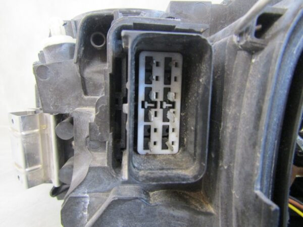 Koplamp Volvo S40 V50 II FACELIFT XENON DRAAIEND 07-12 RH RECHTS 30763030 Q1313/E211