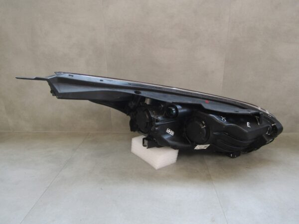 Koplamp Kia Ceed 3 III Facelift NORMALE LENS ZWART 21- RH 92101J7051 Q1387/K3 1E