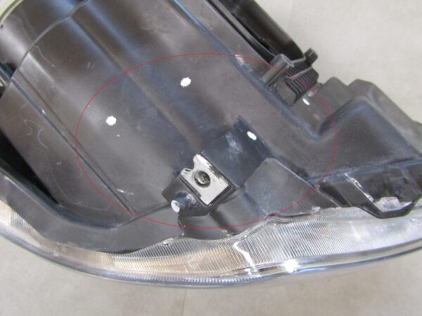 Koplamp  Suzuki Baleno XENON NIET-DRAAIEND 15- LH Links 100-18513 Q1375/K5 3A