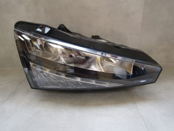 Koplamp Skoda Scala 657 LED 19-23 RH RECHTS 657941016 Q1307/K5 7G