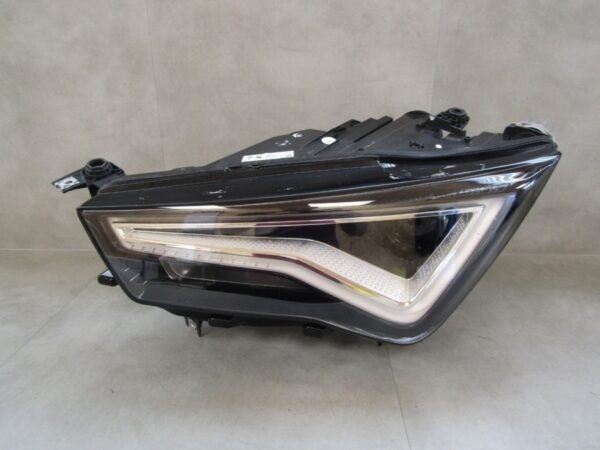 Koplamp Seat Ateca 576 Facelift Full LED 20-25 LH Links 576941031B Q1384/K3 1C