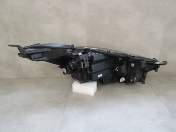 Koplamp Toyota Yaris 4 IV 20- Mazda 2 22- NORMALE LENS LH Links K0-6 Q1345/B103