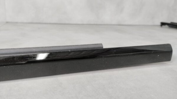Zijskirt Links Sierstrip PORSCHE CAYENNE 9Y0839477D448 Links Voor Dorpel MZ2246