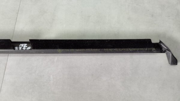 Zijskirt Links Sierstrip PORSCHE CAYENNE 9Y0837475J041 Links Achter Dorpel MZ2248