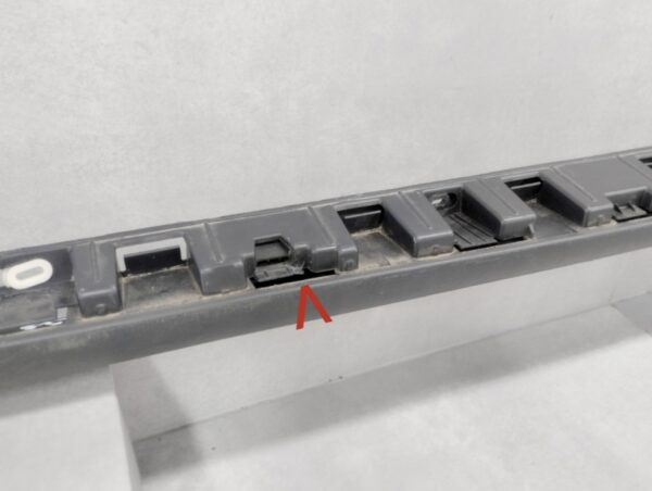Zijskirt Dorpellijst Links Dacia Duster I 10-18 768515735r Dorpel P16308A