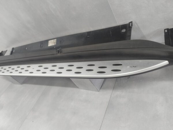 Zijskirt Dorpellijst Links Mercedes EQC N293 19 Graden a2936981500 Dorpel P16340