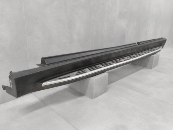 Zijskirt Links Dorpellijst Mercedes GLE 167 19-traps SUV A1676900304  A1676981501 Dorpel P16272