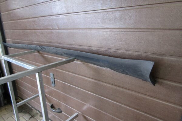 Zijskirt Dorpellijst Links TESLA 3 17- 1089828-00 1089830 Dorpel P12324