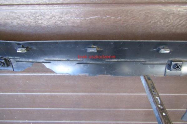Zijskirt Dorpellijst Links TESLA 3 17- 1089828-00 1089830 Dorpel P11883