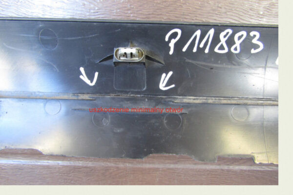 Zijskirt Dorpellijst Links TESLA 3 17- 1089828-00 1089830 Dorpel P11883