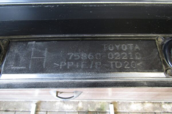 Zijskirt Links Dorpellijst Toyota Corolla XII 18 HB E21 7586002210 Dorpel P12637