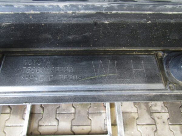 Zijskirt Links Dorpellijst Toyota Corolla XII Stationwagen E21 7586002220 Dorpel P12182