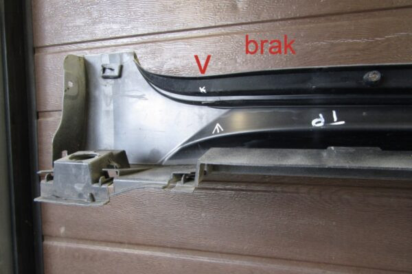 Zijskirt Links Dorpellijst Toyota Corolla XII Stationwagen E21 7586002220 Dorpel P12614