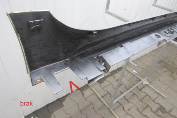 Zijskirt Links Dorpellijst Toyota Corolla XII Stationwagen E21 7586002220 Dorpel P13159