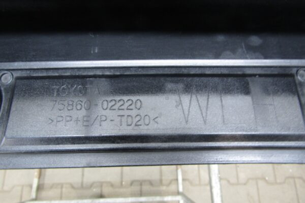 Zijskirt Links Dorpellijst Toyota Corolla XII Stationwagen E21- 7586002220 Dorpel P15617