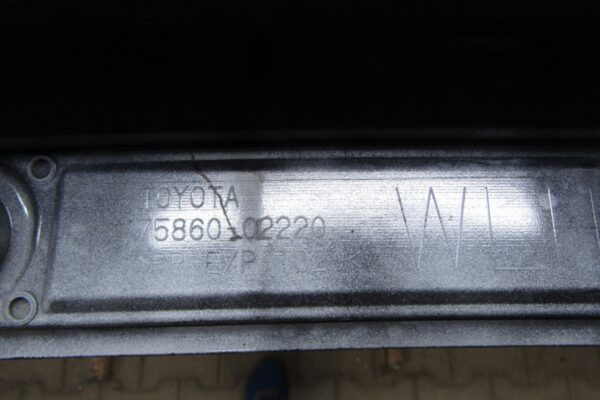 Zijskirt Links Dorpellijst Toyota Corolla XII Stationwagen E21- 7586002220 Dorpel P16004